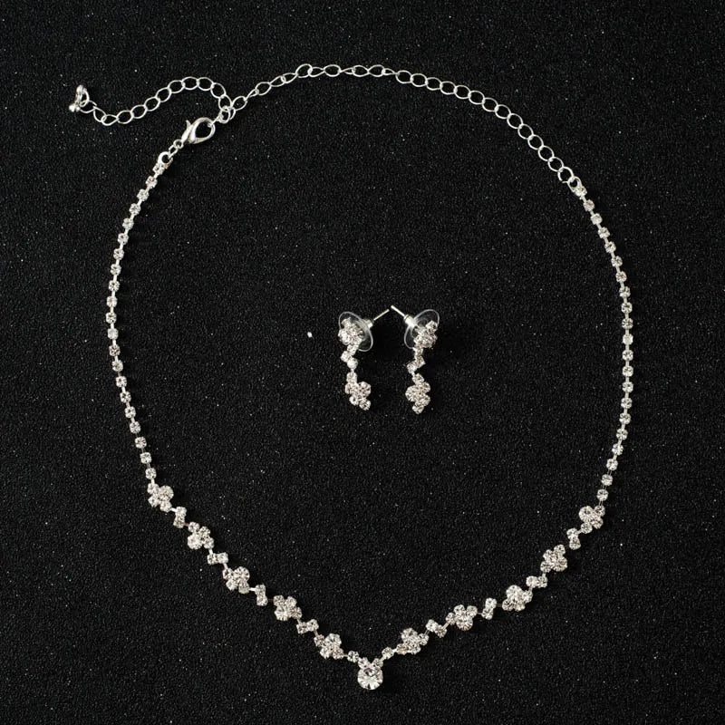 Women Necklace Earrings Set