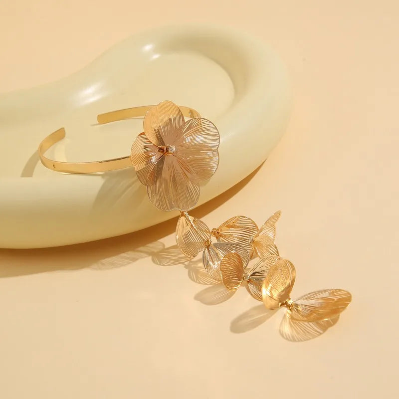 Luxury  Big Flower Leaf Tassel Necklace