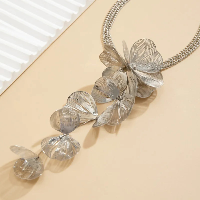 Luxury  Big Flower Leaf Tassel Necklace