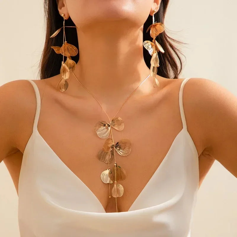 Luxury  Big Flower Leaf Tassel Necklace