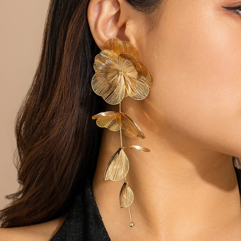 Luxury  Big Flower Leaf Tassel Necklace