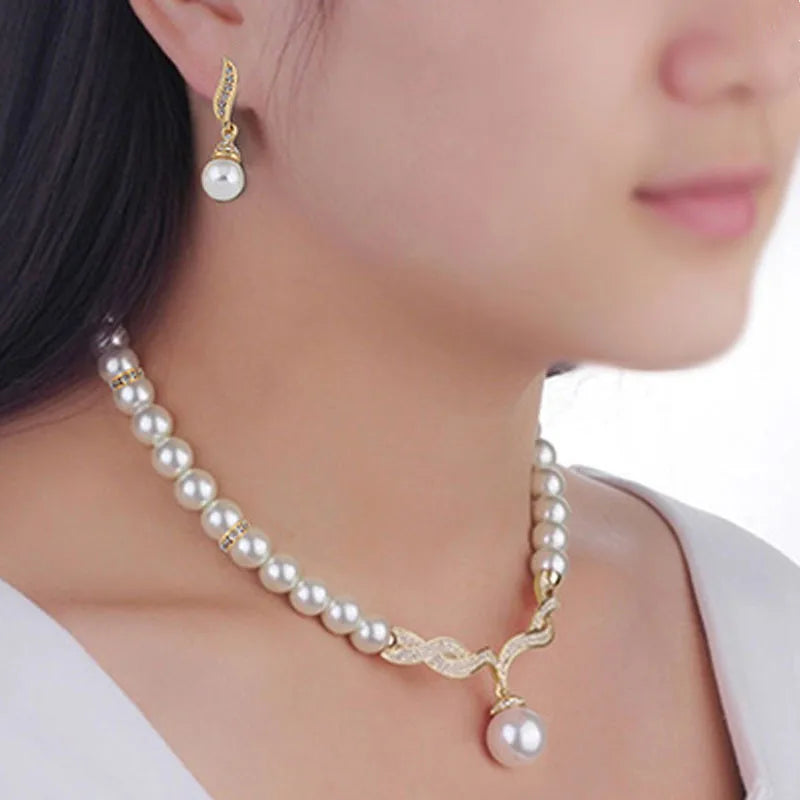 Gold Color Necklace + 1 Pair Earrings