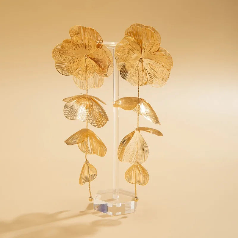 Luxury  Big Flower Leaf Tassel Necklace