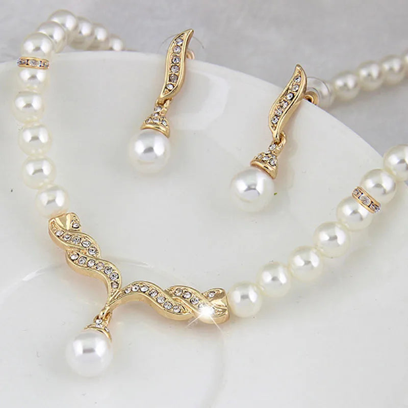 Gold Color Necklace + 1 Pair Earrings