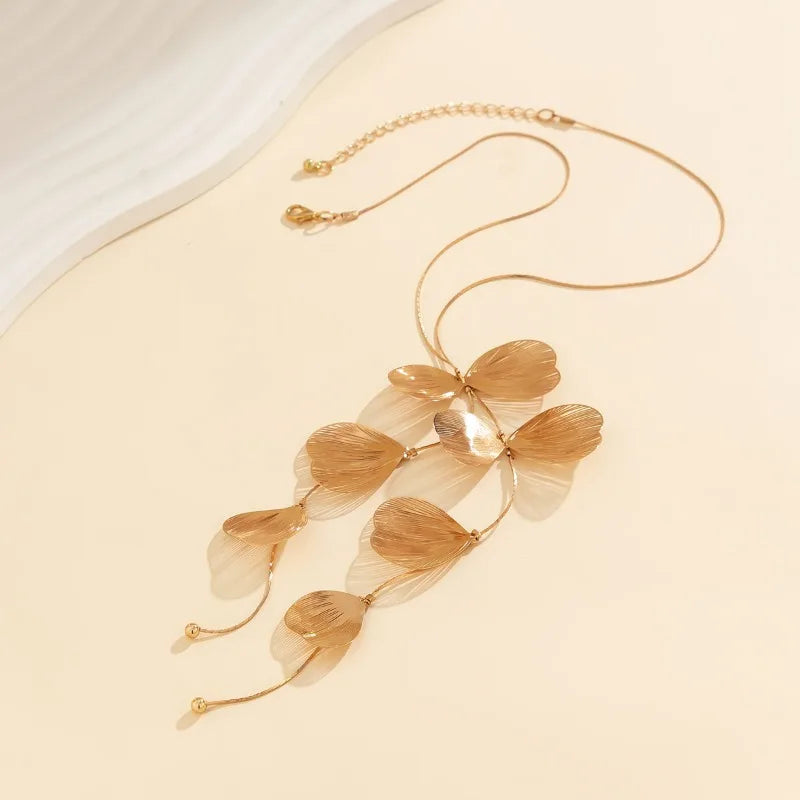 Luxury  Big Flower Leaf Tassel Necklace