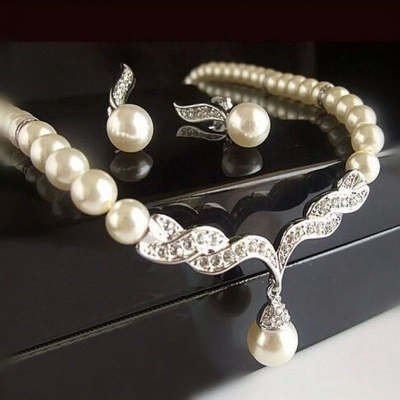 Gold Color Necklace + 1 Pair Earrings