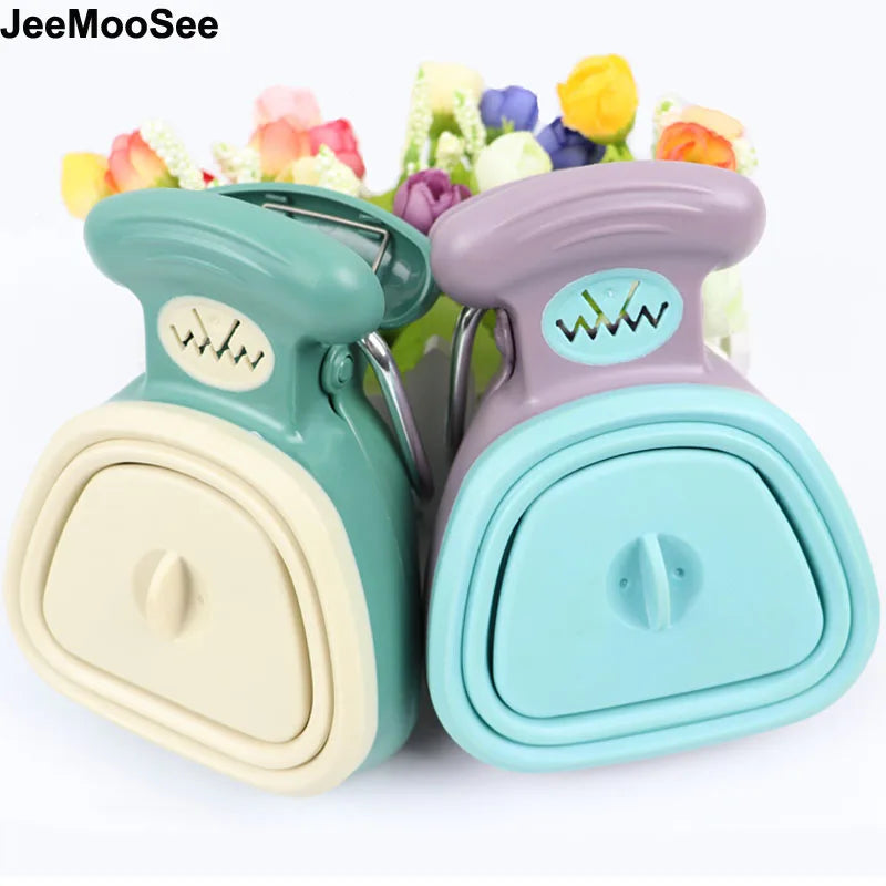 Pet Waste Bag Dispenser & Scooper