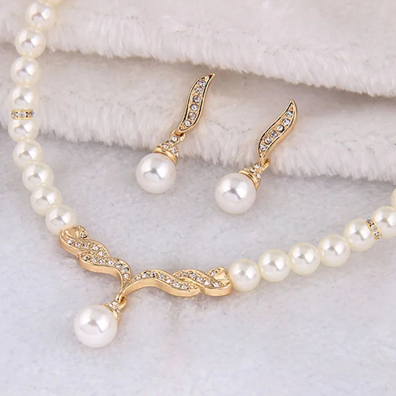 Gold Color Necklace + 1 Pair Earrings