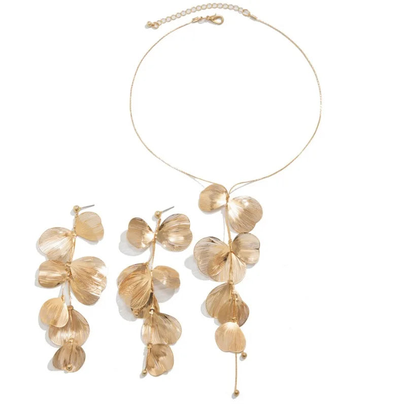 Luxury  Big Flower Leaf Tassel Necklace